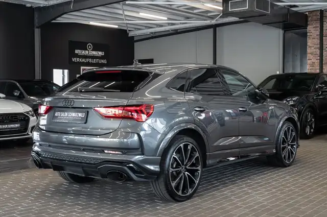 Audi RS Q3 view 7