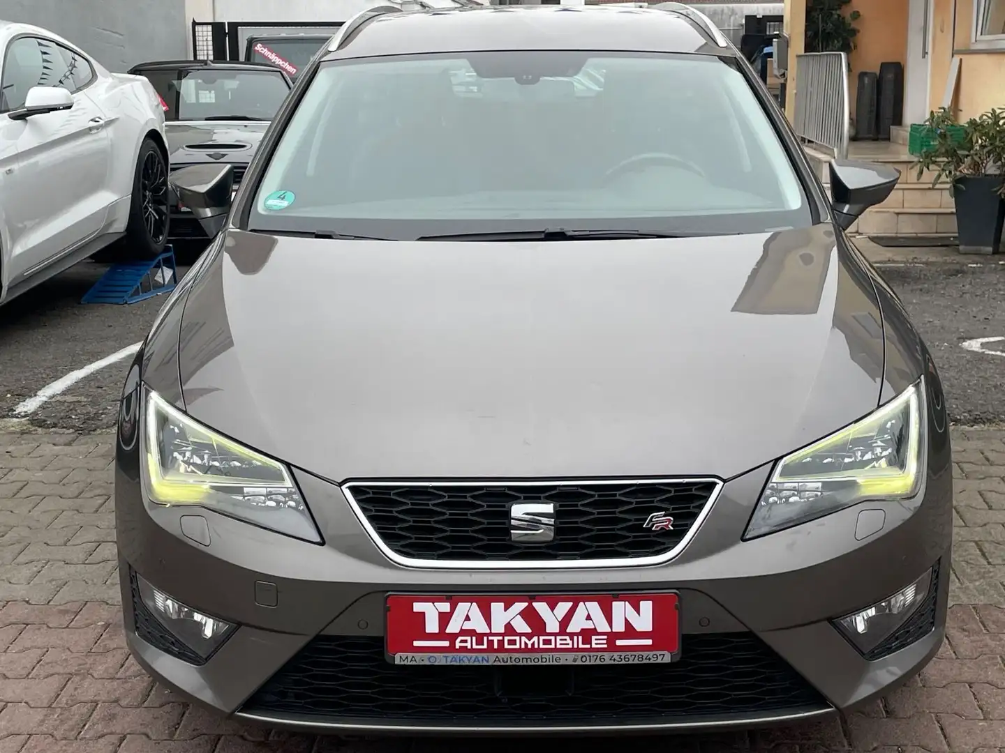 SEAT Leon ST FR Grau - 2