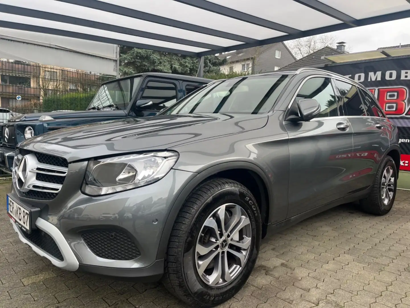 Mercedes-Benz GLC 250 4Matic LUXURY-PAKERT  *PANO*LEDER*NAVI Gris - 1