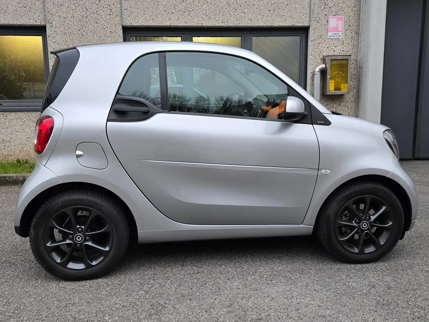 smart forTwo Fortwo Cabrio 1.0 mhd Passion 71cv FL Argento - 2