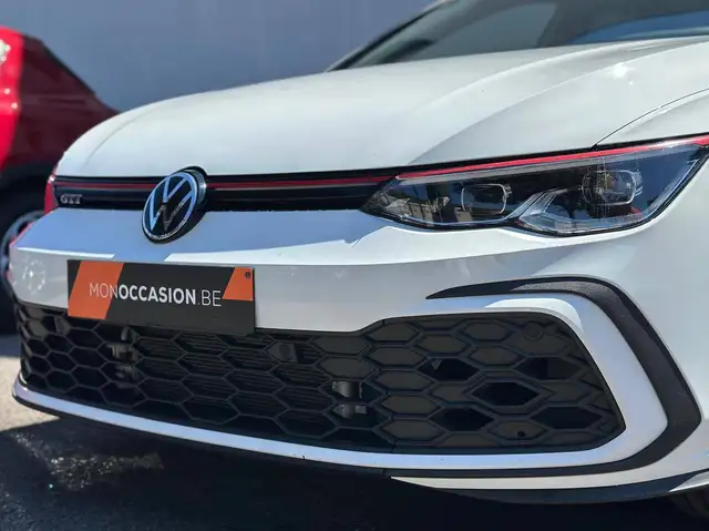 Volkswagen Golf view 2