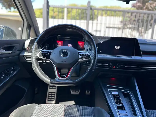Volkswagen Golf view 13