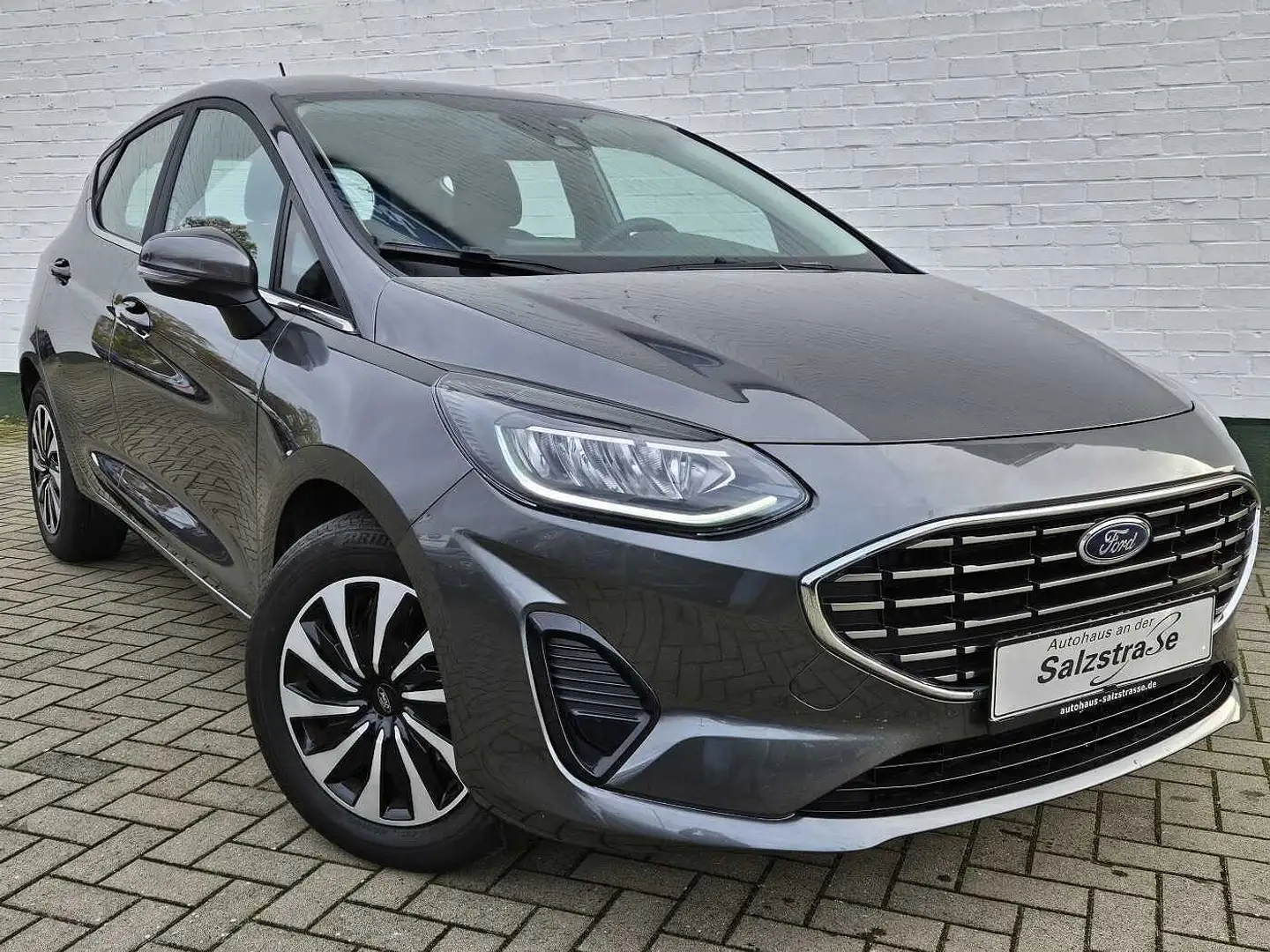 Ford Fiesta Hybrid 125PS Titanium*LED*WiPa*Klimaaut.*PDC* Grau - 2