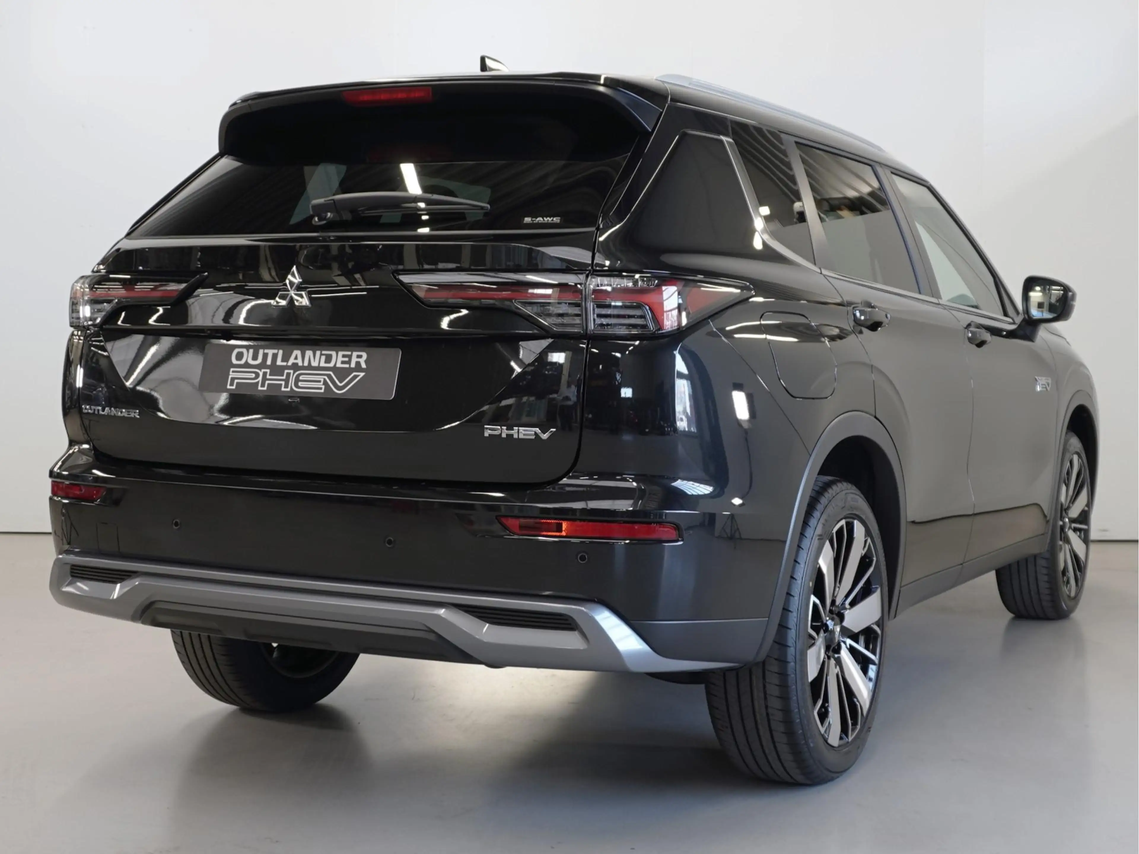 Mitsubishi Outlander 2.4 PHEV Intense+ | Actieprijs | Head up | 20 inch — photo 7