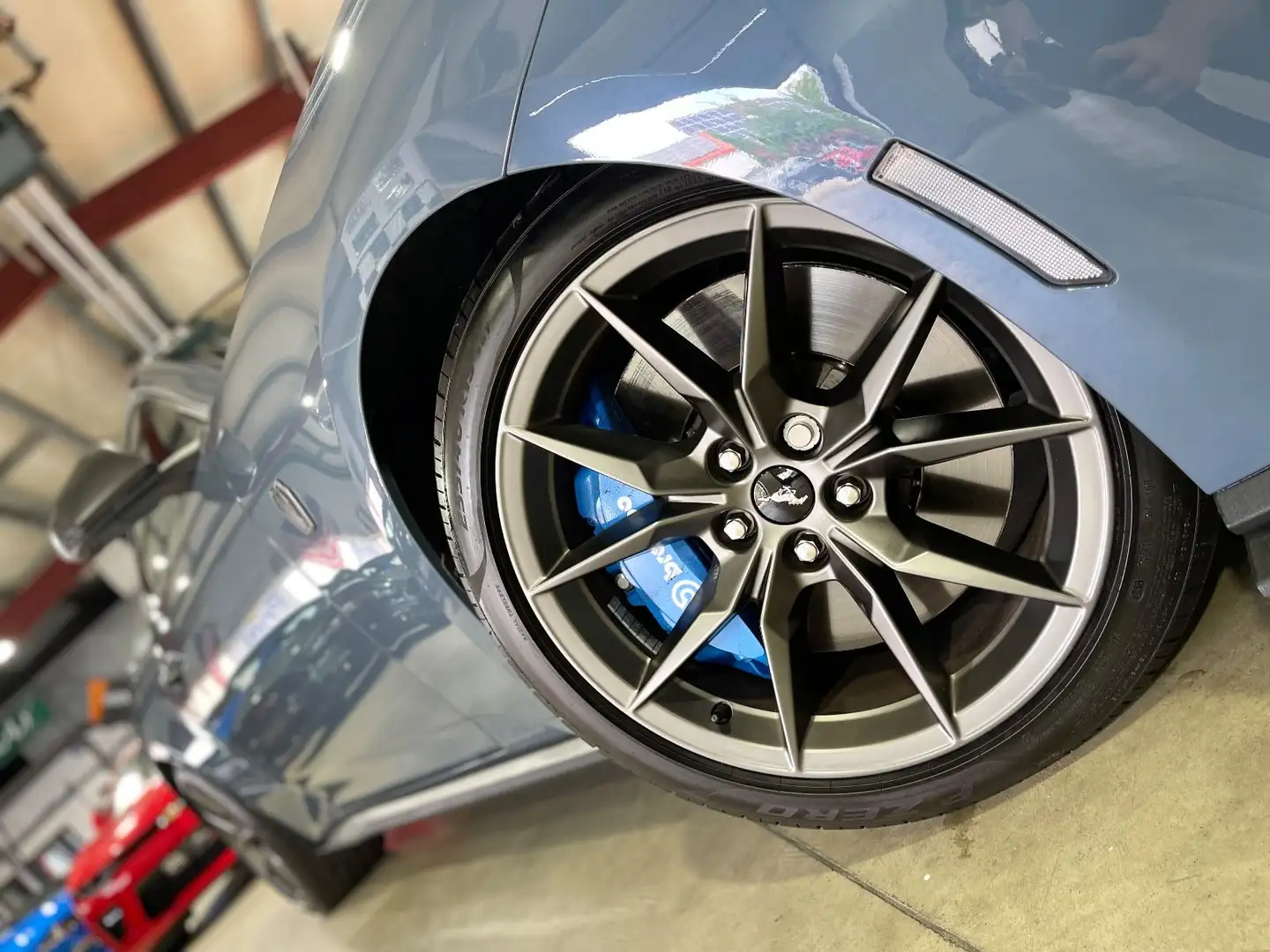 Ford Mustang 5.0+V8+334+DARK HORSE+RECARO+B&O SOUND+MAGNERIDE Blau - 2