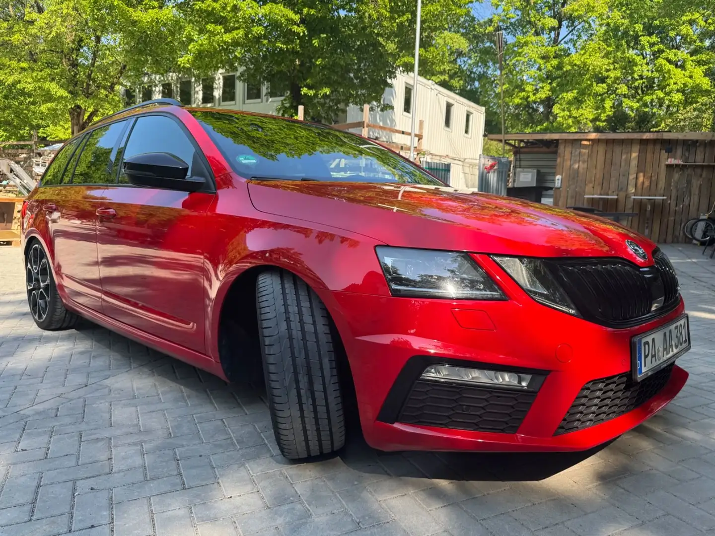 Skoda Octavia Combi RS 245 HU/neu-AHK- LED-NAV Rot - 2