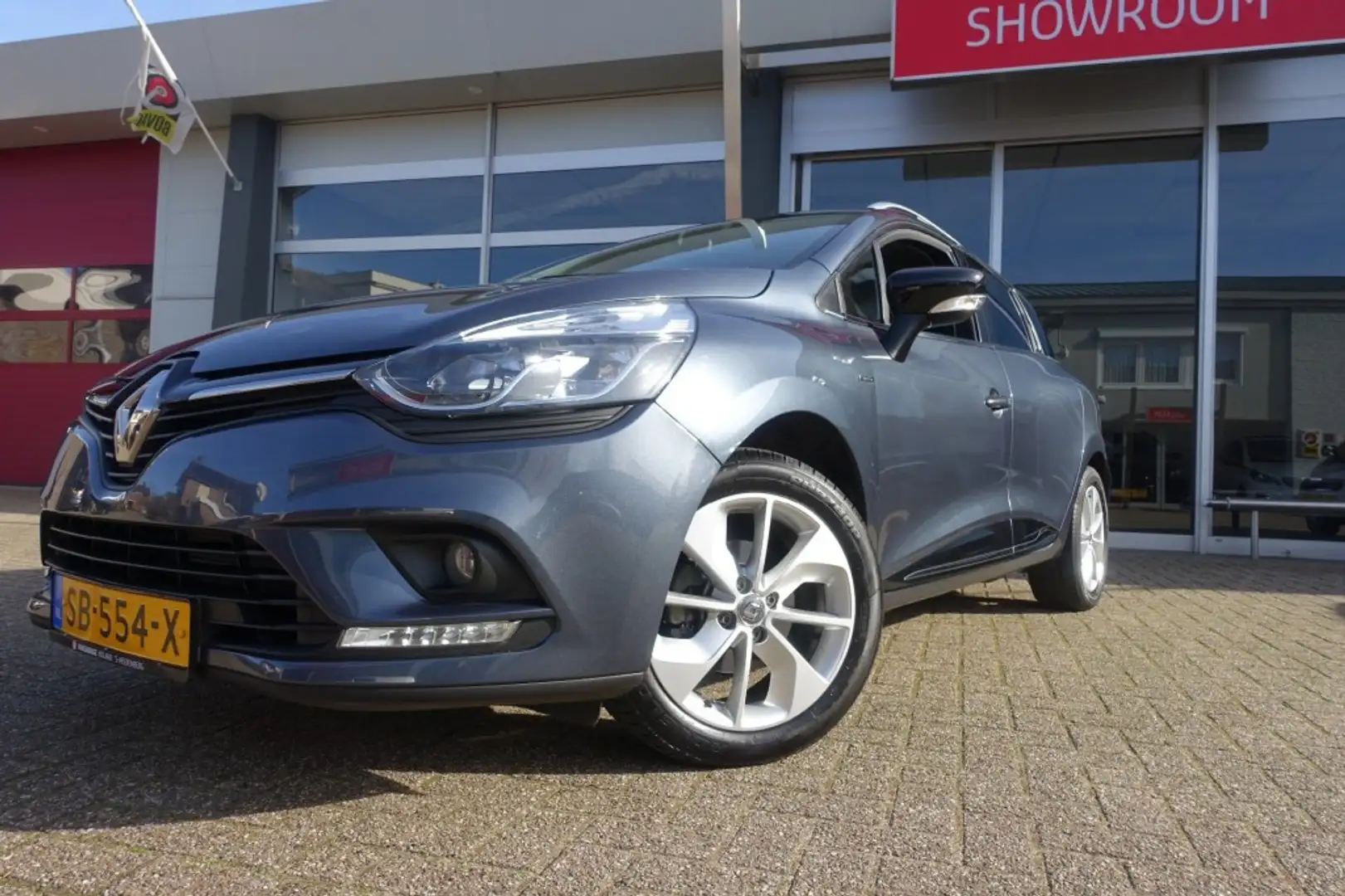 Renault Clio Estate 0.9 TCE LIMITED (All-in prijs) Gris - 2