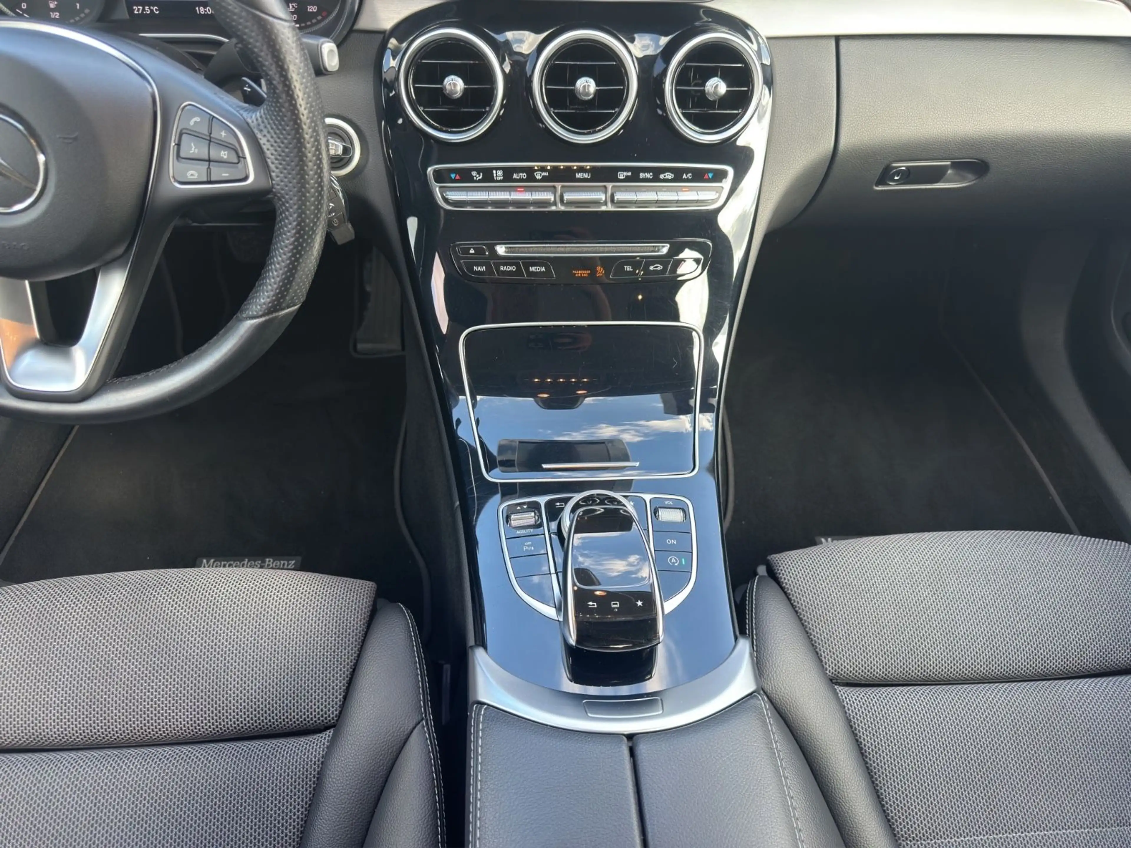 Mercedes-Benz C 180 Avantgarde Limousine*LED*TEILLEDER*8-FACH* — photo 13