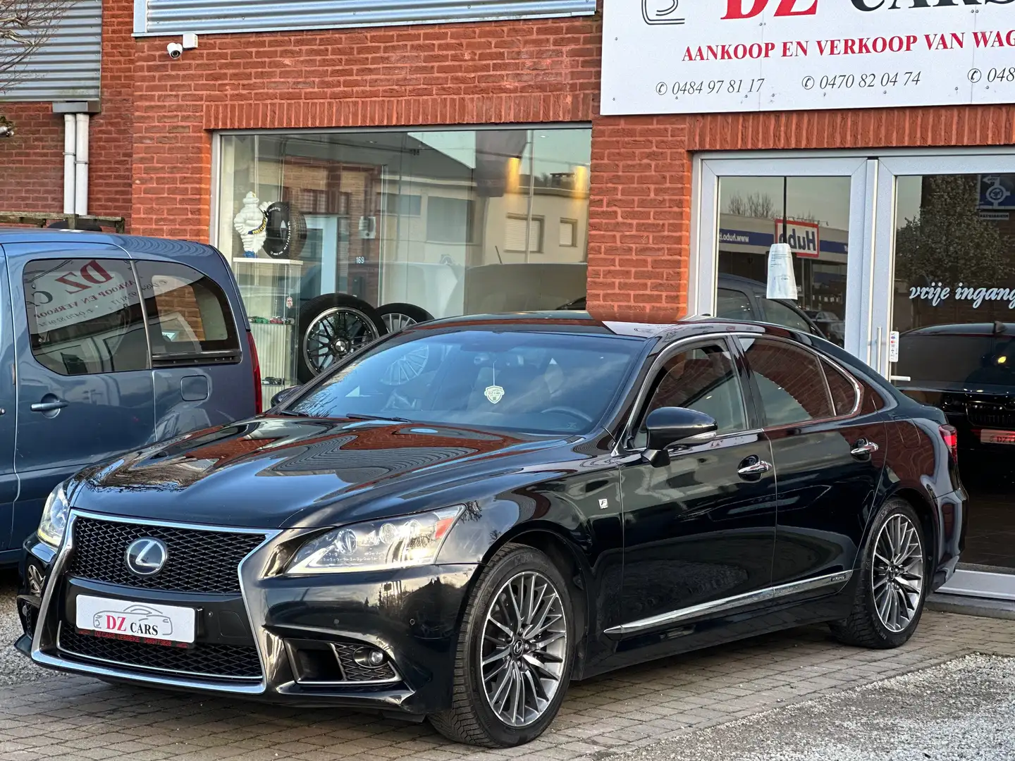 Lexus LS 600 F-SPORT 5.0I V8 ///✅HYBRID / NAVI / CAMERA/// Černá - 2