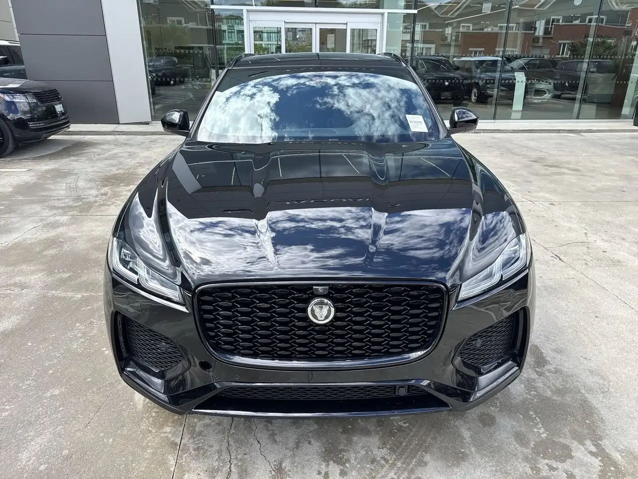 Jaguar F-Pace снимка Jaguar F-Pace