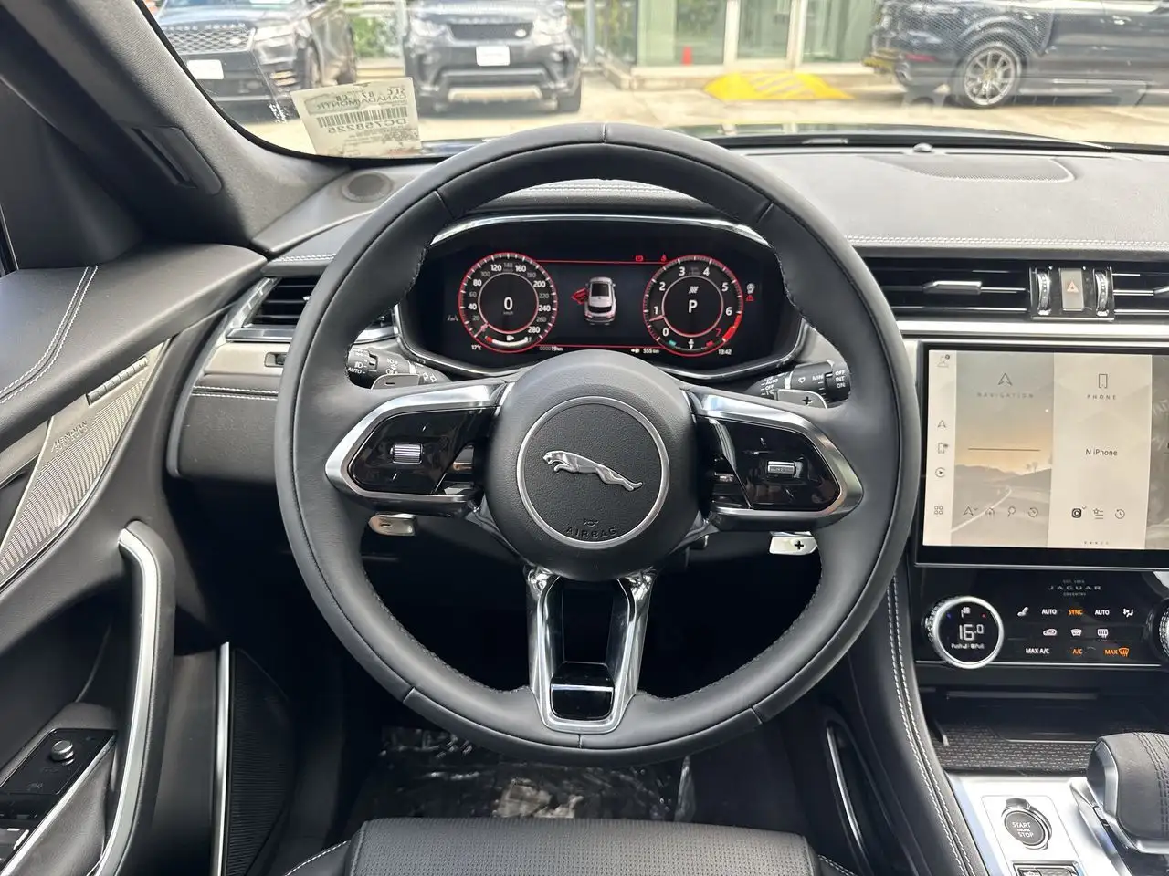 Jaguar F-Pace снимка Jaguar F-Pace
