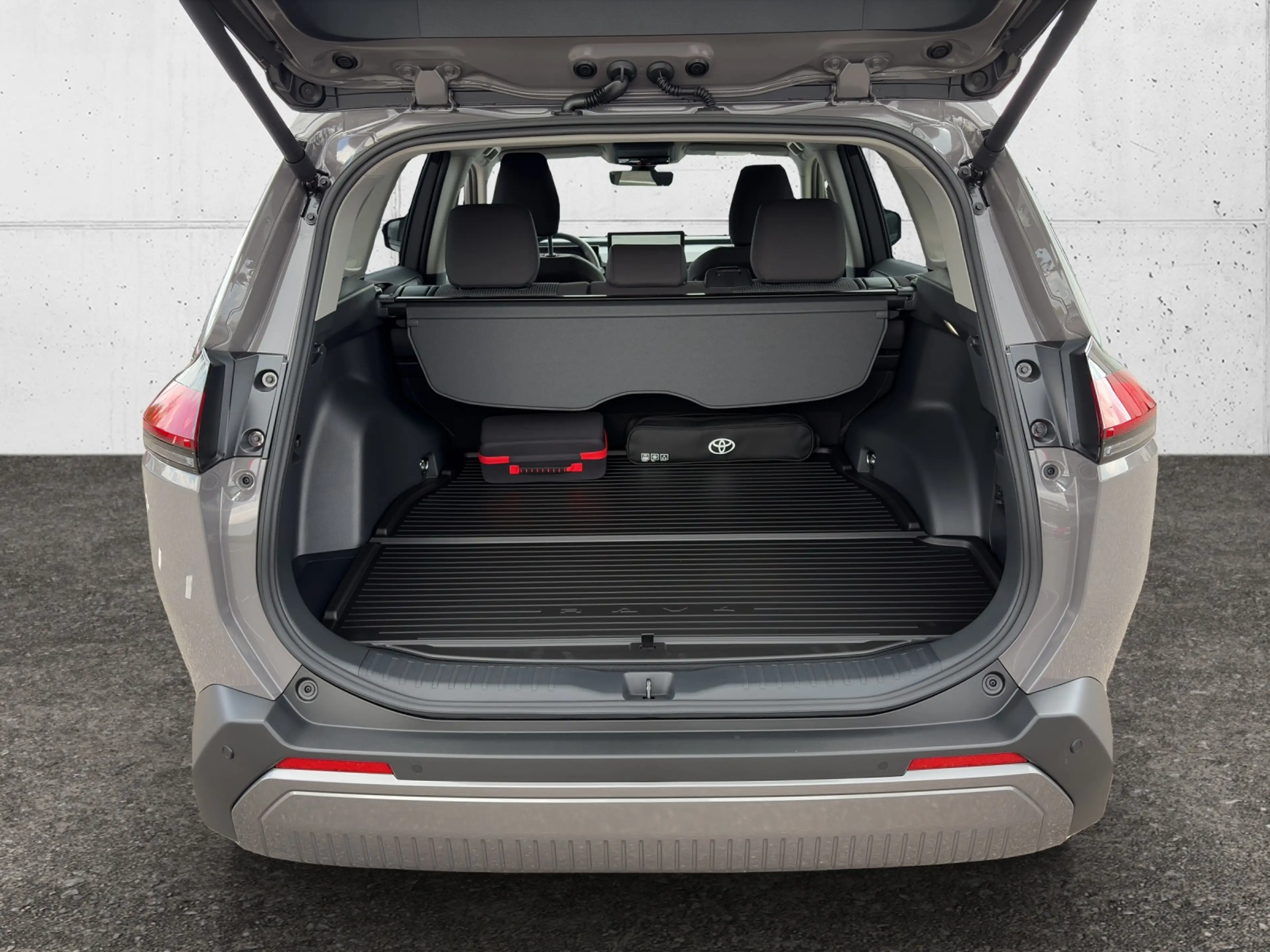 Toyota RAV 4 2,5 VVT-i HSD AWD-i Teamplayer 5t. — photo 9
