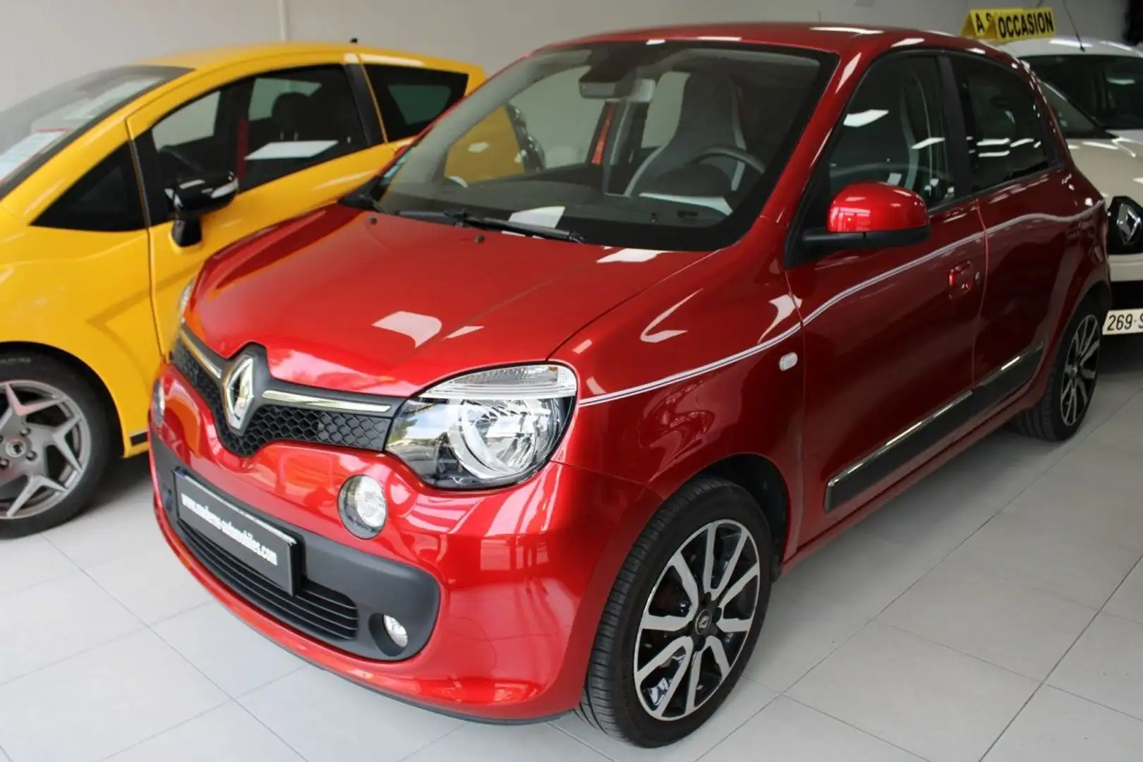 Renault Twingo III 0.9 TCE 90CH ENERGY INTENS Rouge - 1