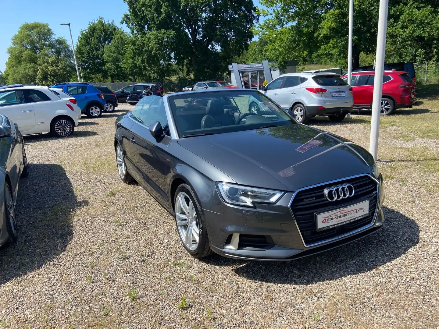 Audi A3 Cabriolet quattro sport S-Line BI-Xenon Grau - 2