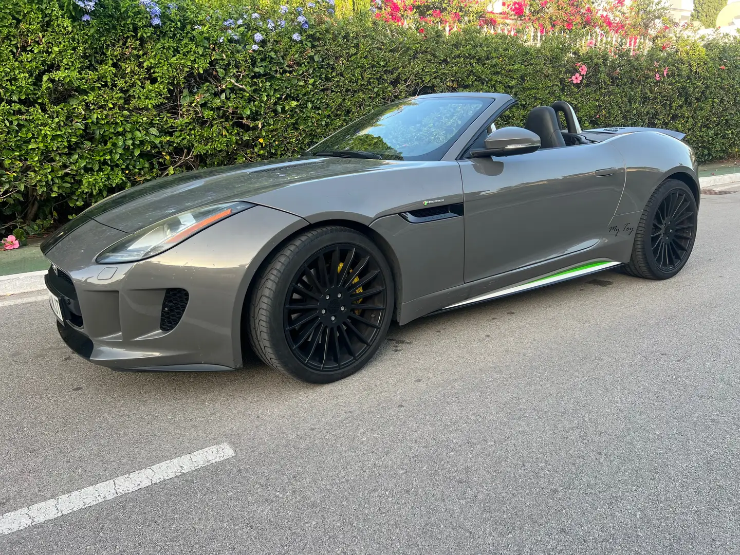 Jaguar F-Type F-Type Convertible 3.0 V6 R-Dynamic Aut.R-Dynamic Gris - 2