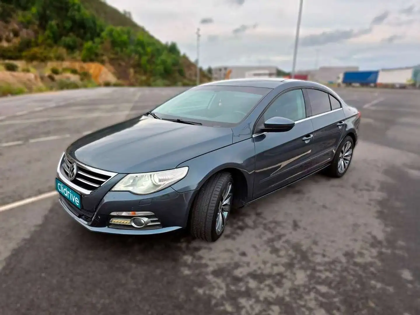 Volkswagen Passat CC 2.0 TDI 140cv DSG BlueMotion Technology Gris - 1