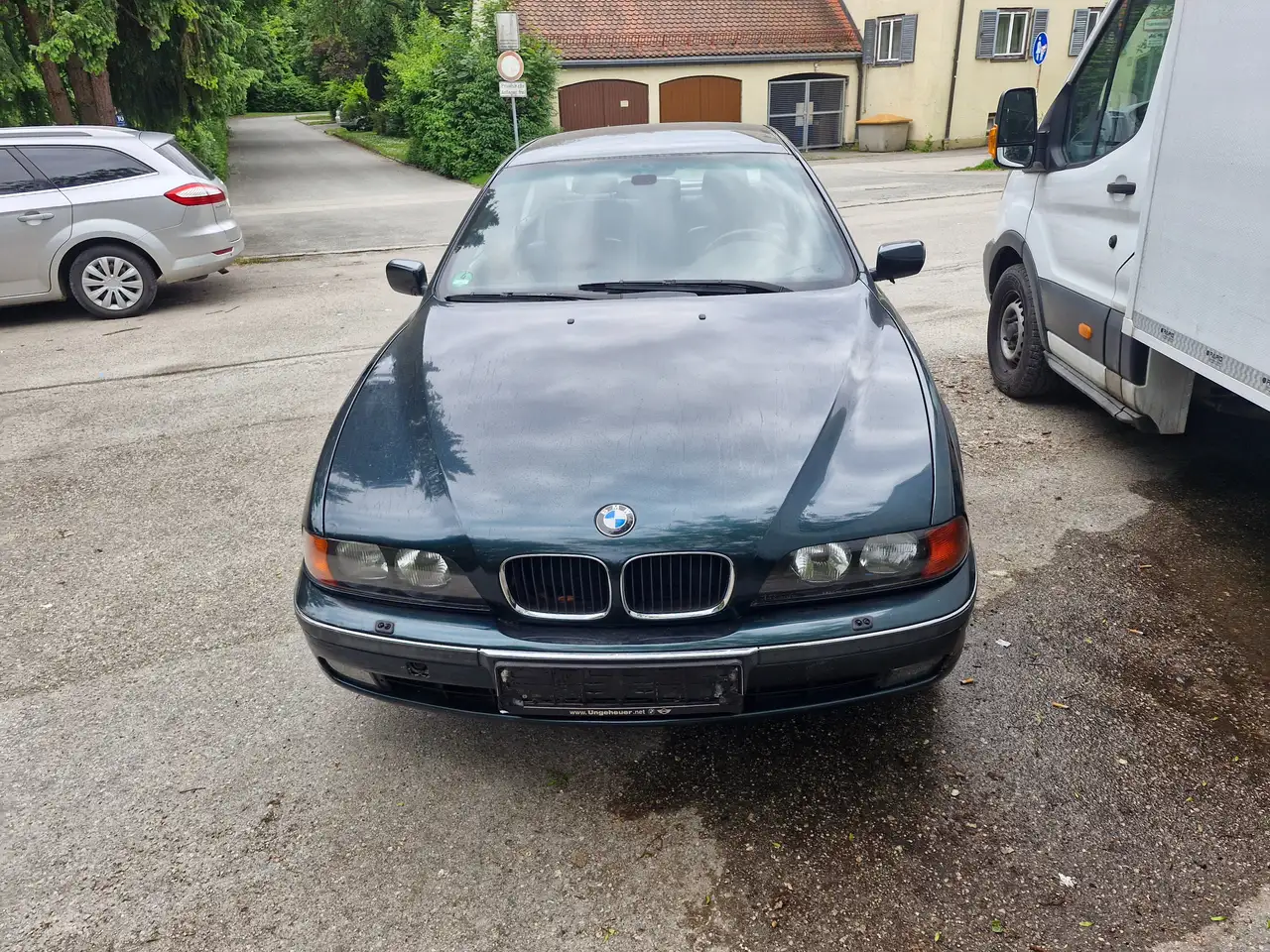BMW 528