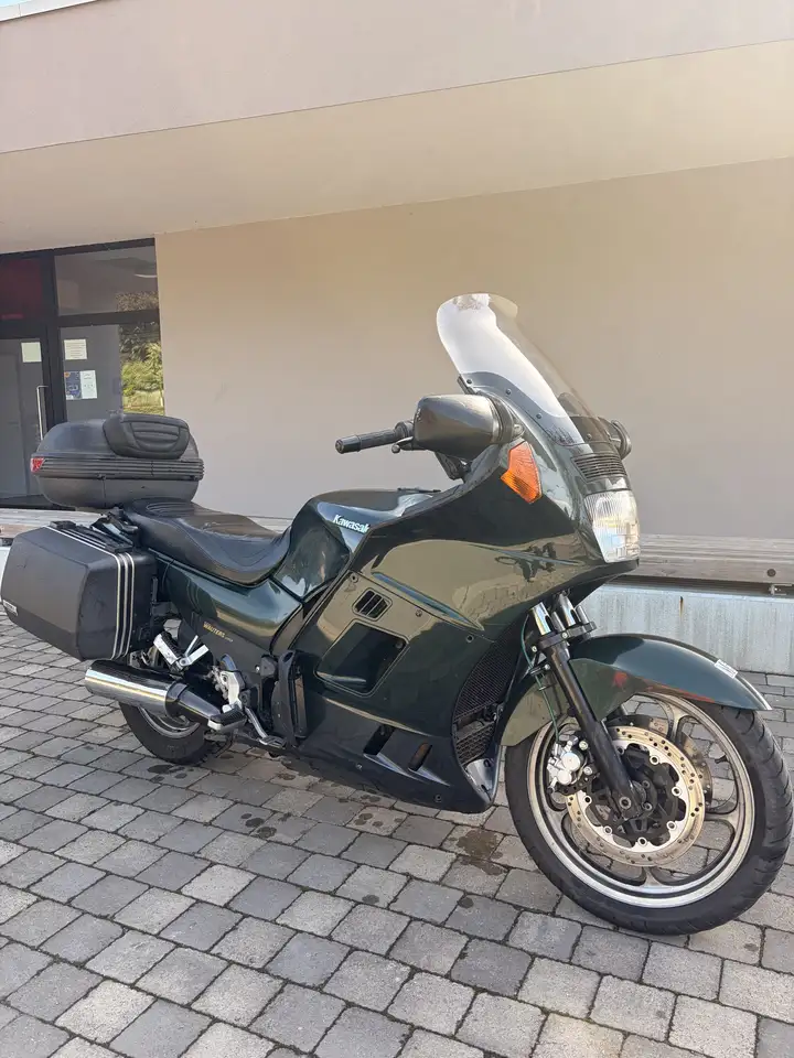 Kawasaki GTR 1000