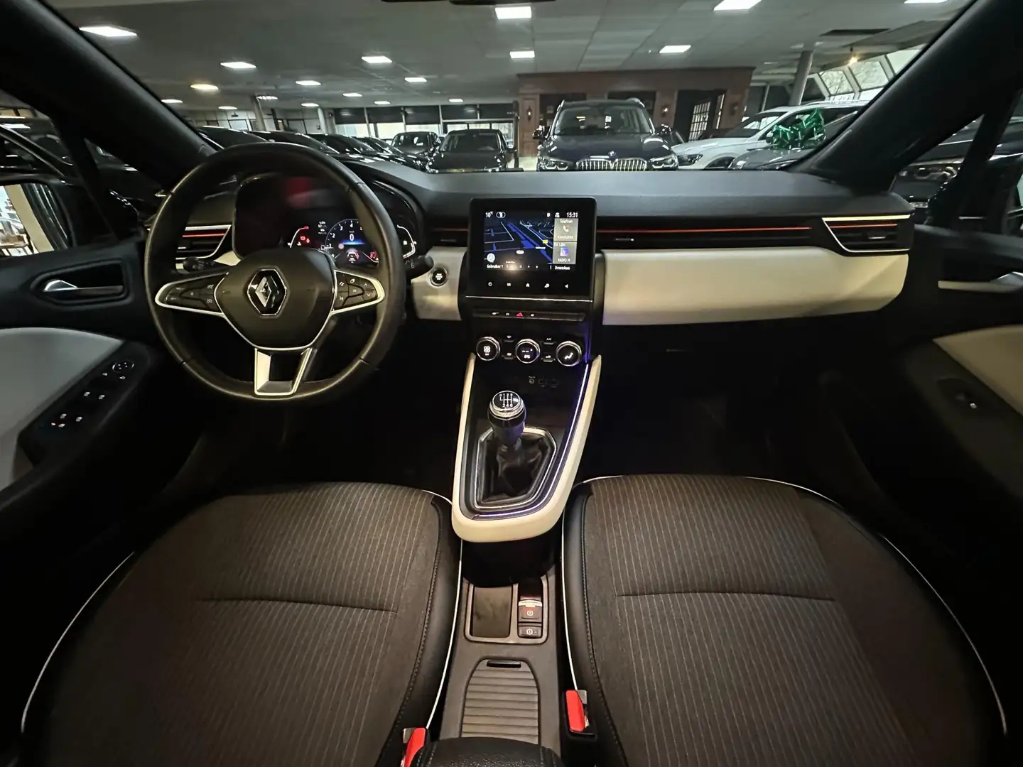 Renault Clio 1.0 TCe 90 Techno/CAMERA/CARPLAY/NL-AUTO NAP!! Schwarz - 2