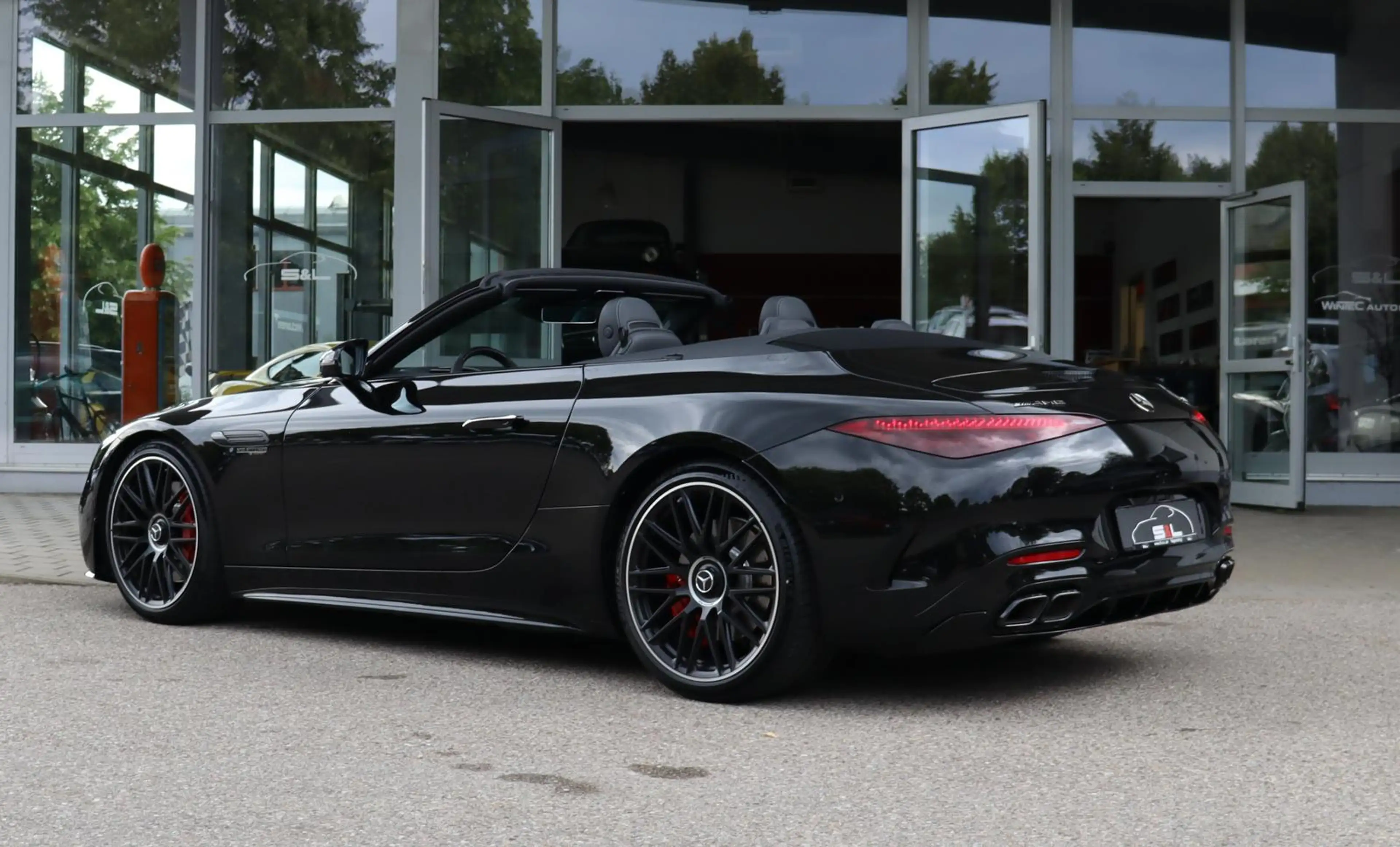 Mercedes-Benz SL 55 AMG Burmester / Massage / Aero-Paket / HuD — photo 13