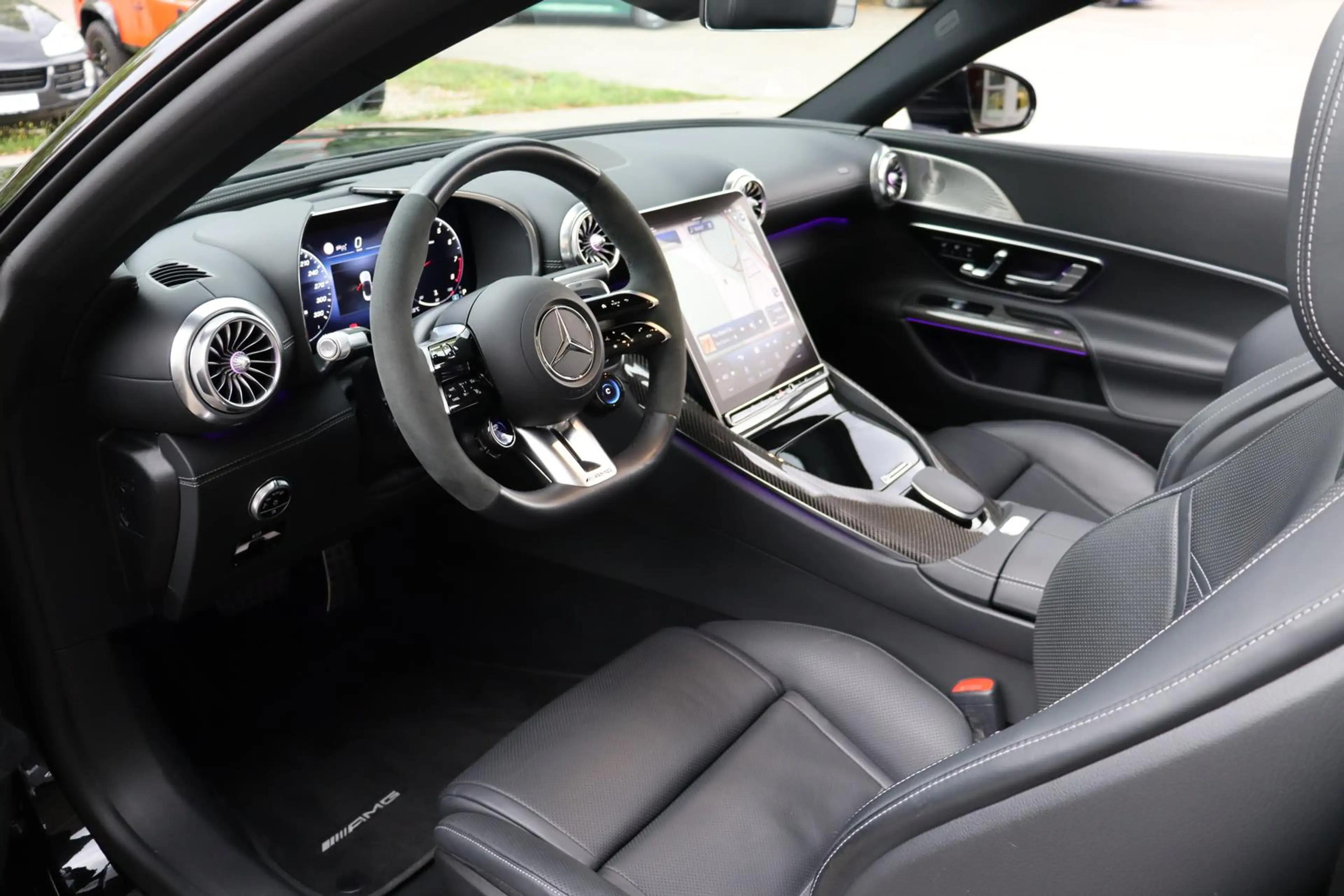 Mercedes-Benz SL 55 AMG Burmester / Massage / Aero-Paket / HuD — photo 10