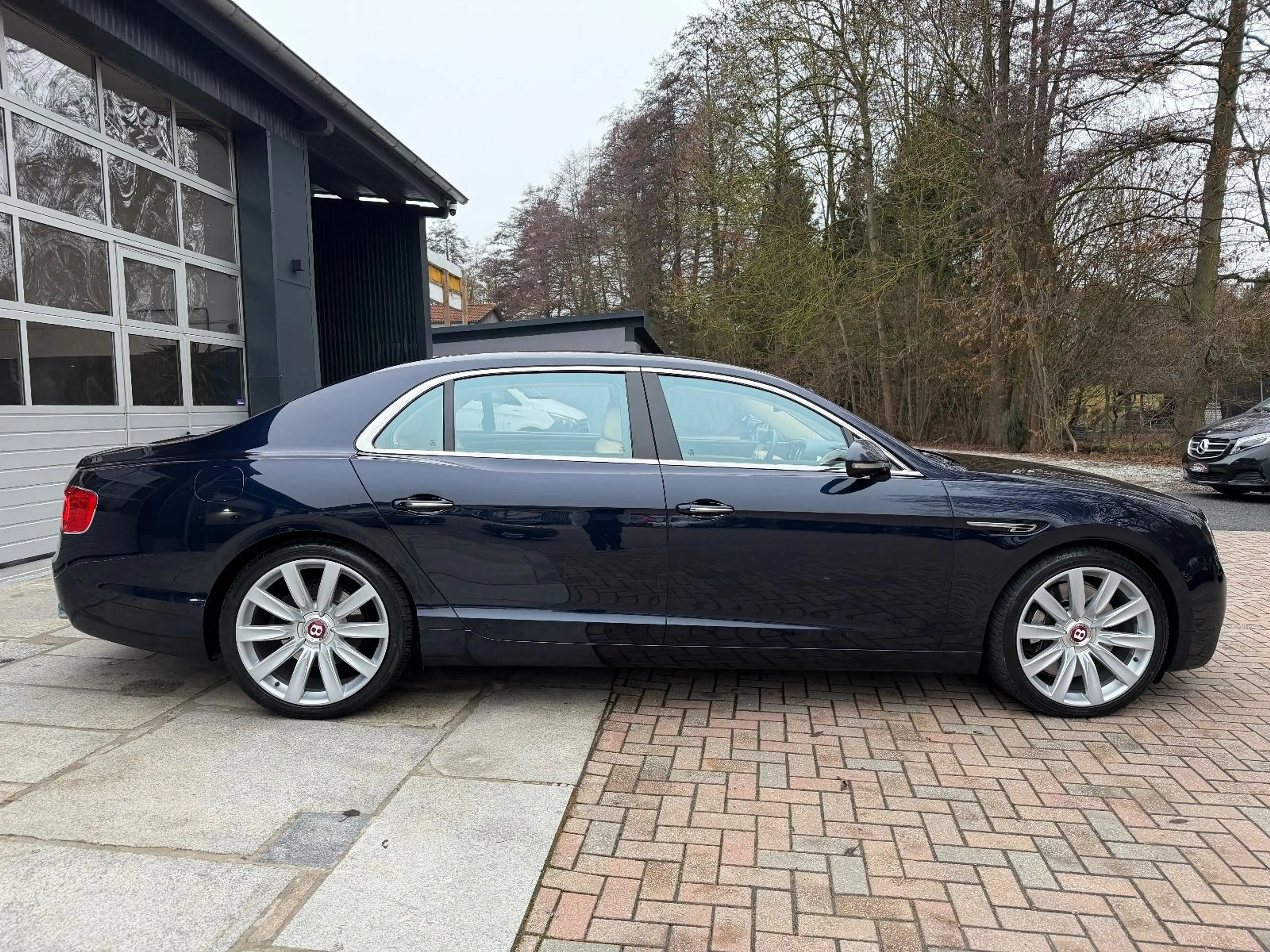 Bentley Flying Spur Continental V8 Facelift 21'' 2.Hand — photo 4