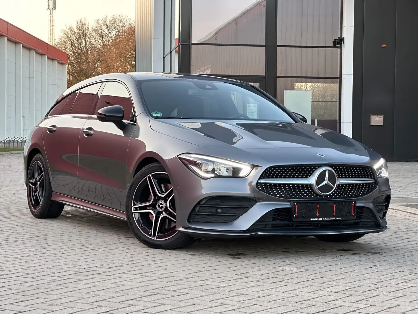 Mercedes-Benz CLA 220 CLA 220 d Shooting Brake  AMG Line  MBUX Navi Šedá - 1