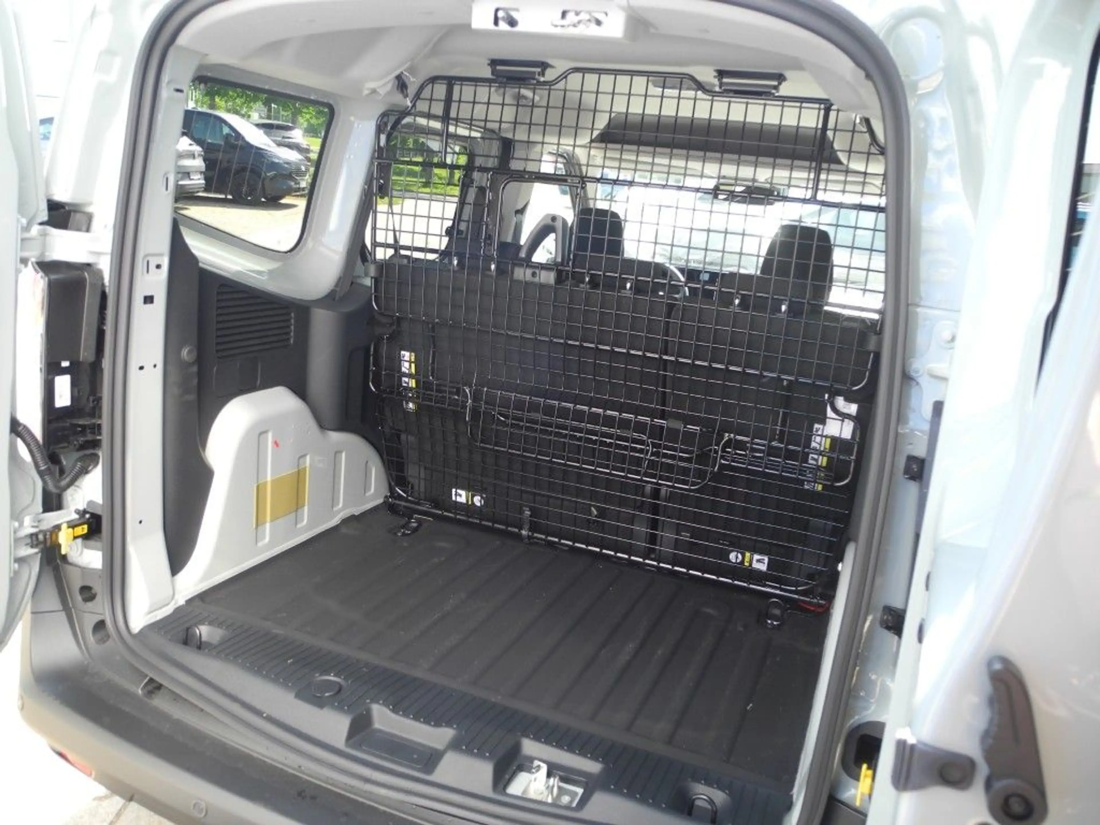 Ford Transit Courier Trend - Winter-Pak., Allwetter, LED-Tagfahrl. — photo 6