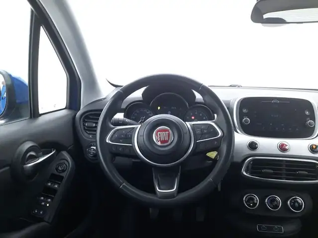 Fiat 500X view 11