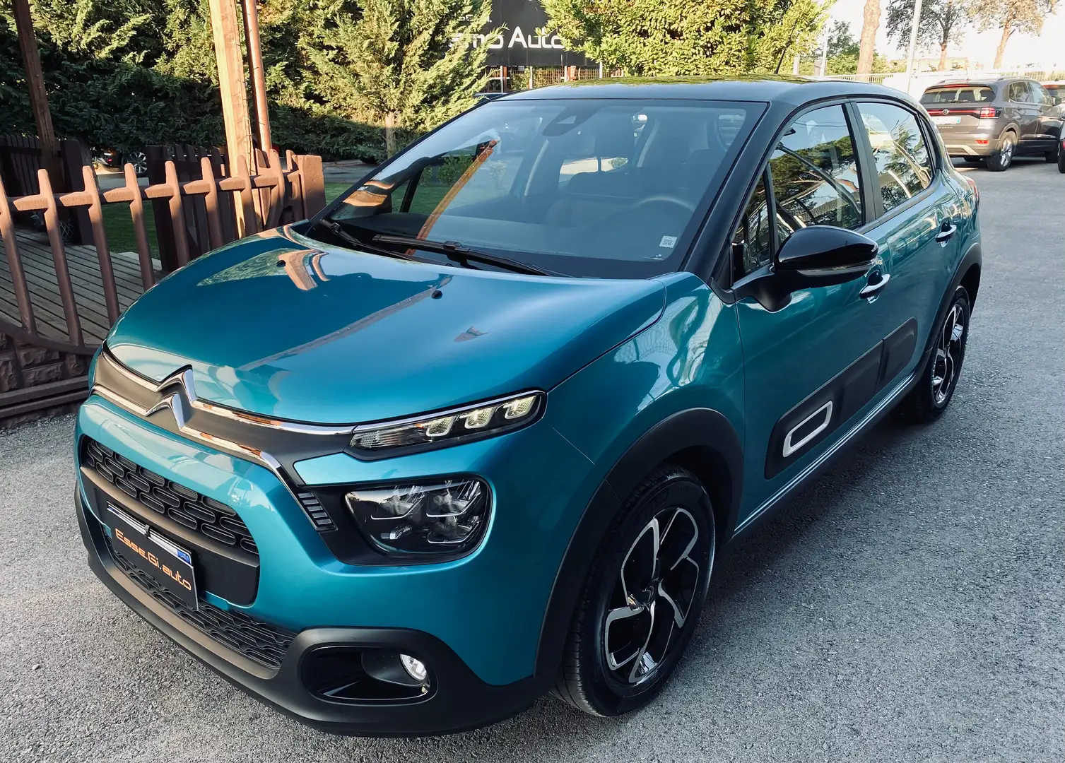 Citroen C3 Shine **POSS.PACK MEDIA** VED.NOTE Grün - 1