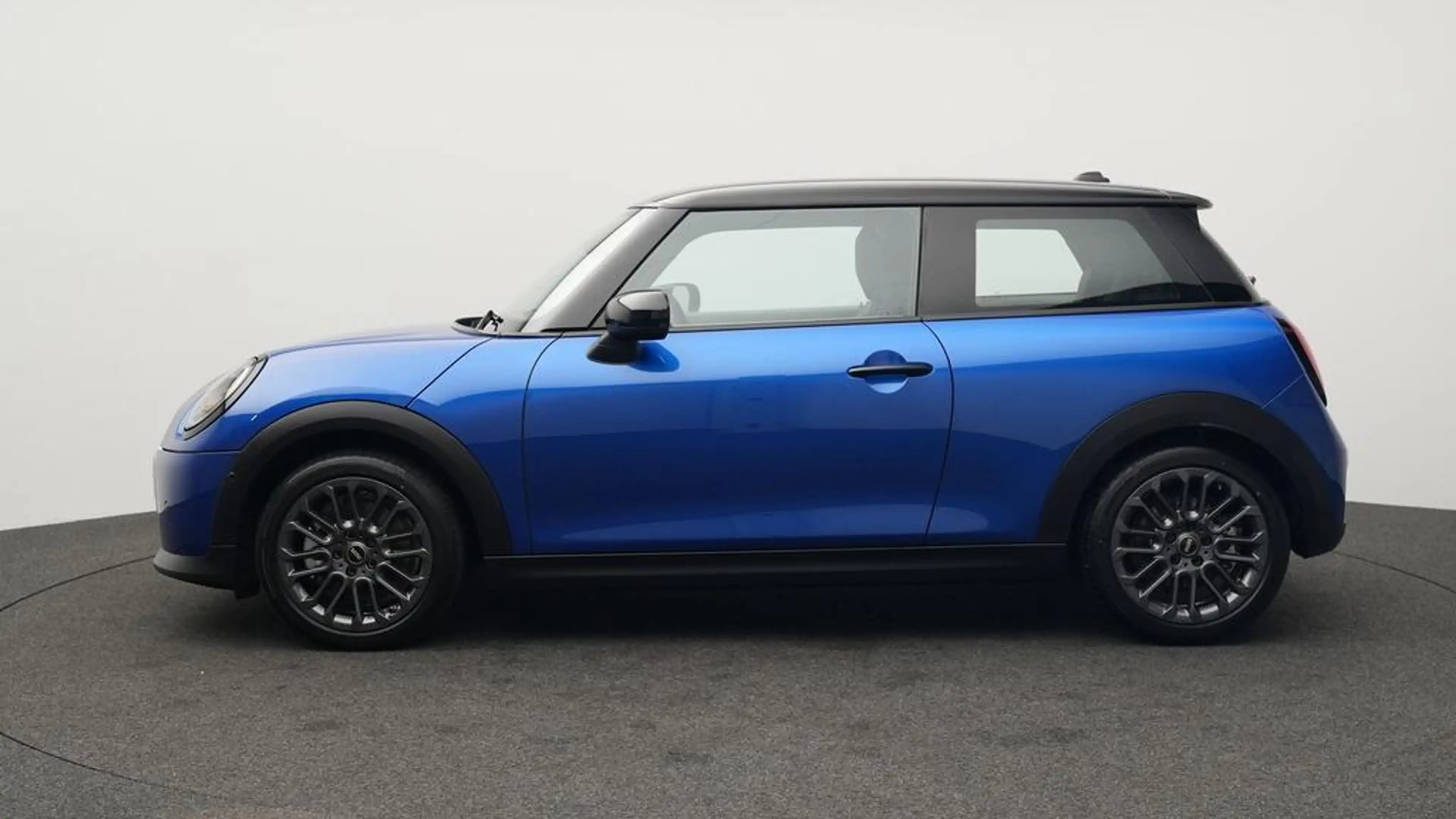 MINI Cooper C Favoured Trim — photo 2