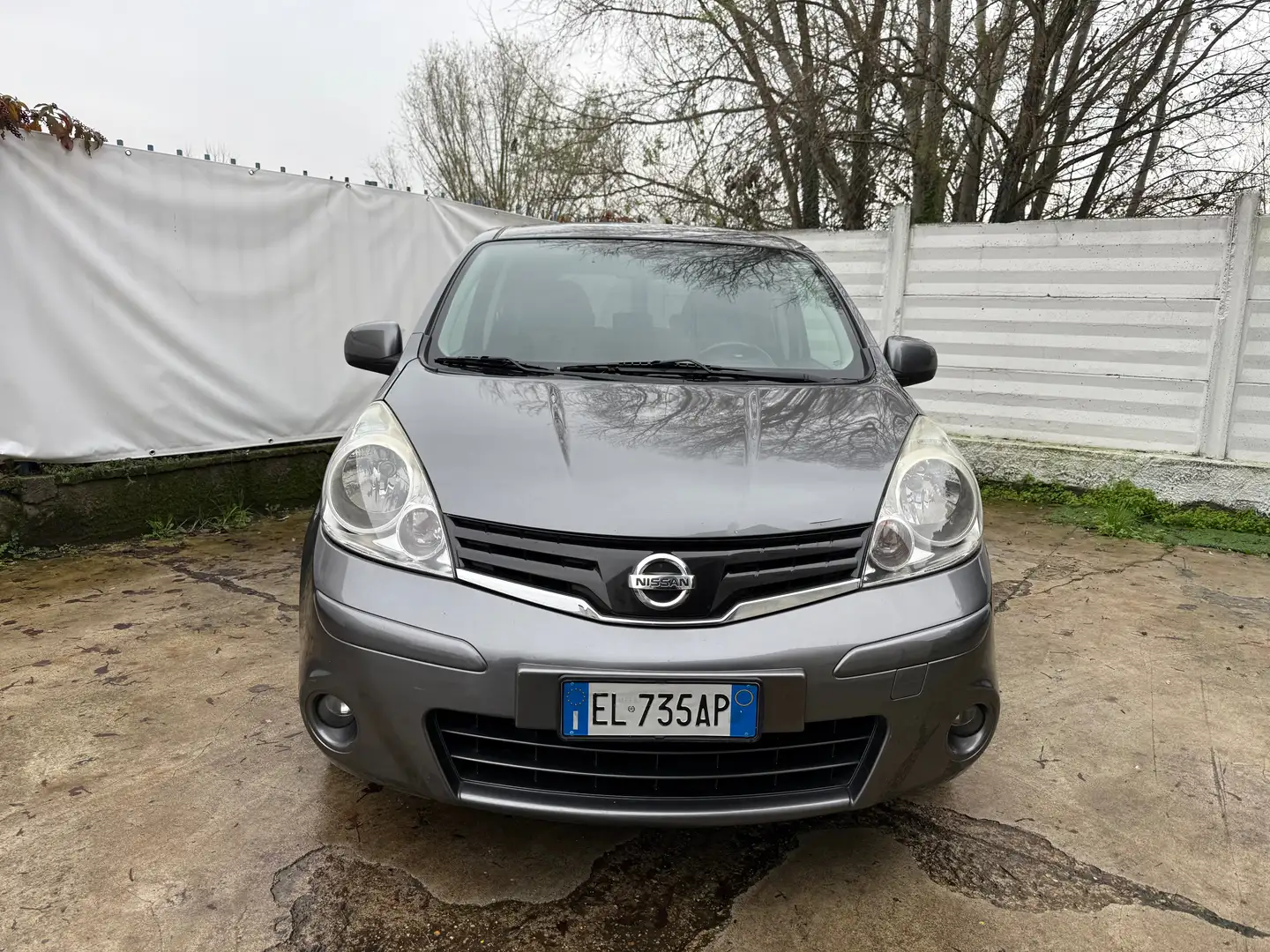 Nissan Note Note I 2006 1.4 16v Silver edition siva - 1