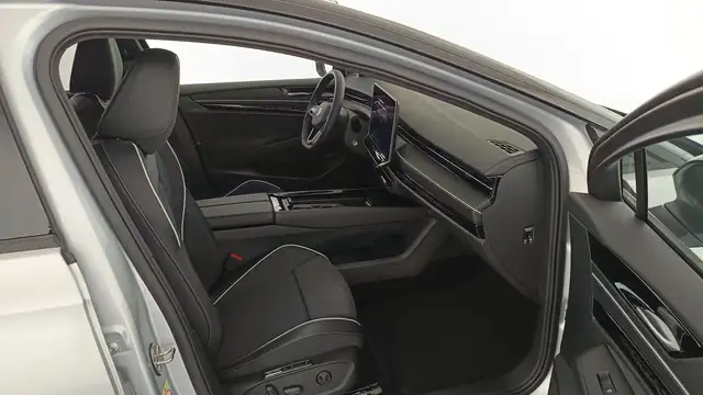 Volkswagen ID.7 view 10