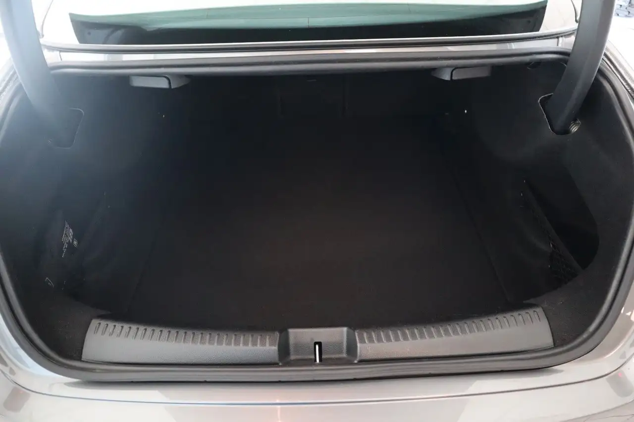 Miniature 10
