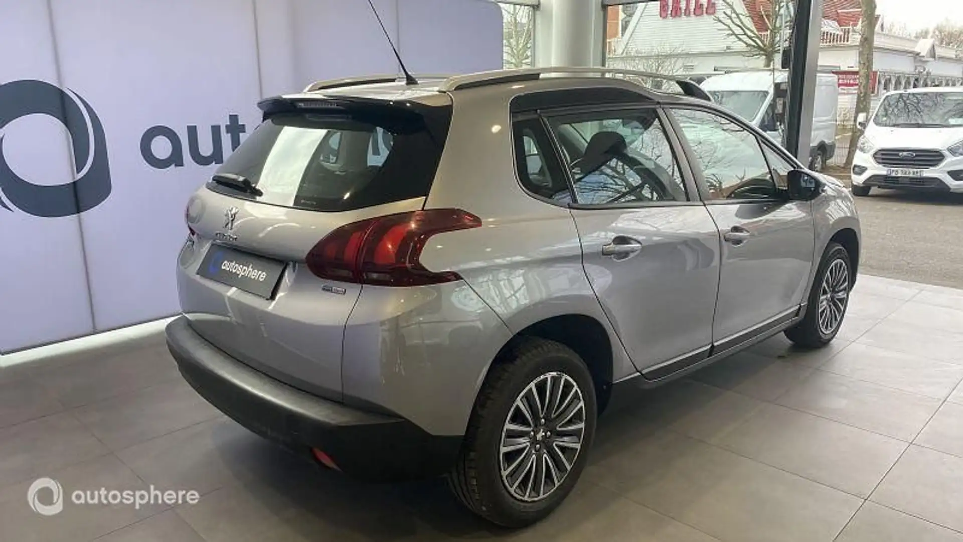 Peugeot 2008 1.2 PureTech 110ch Allure S\u0026S - 2