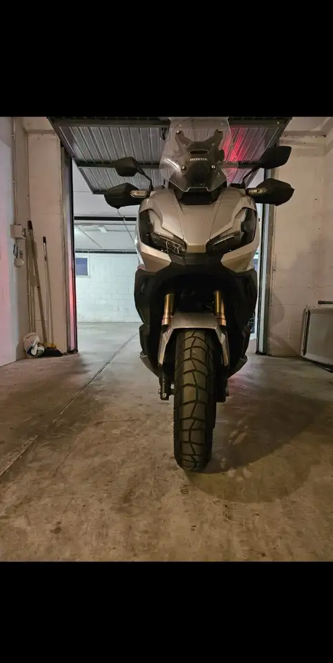 Honda ADV 350