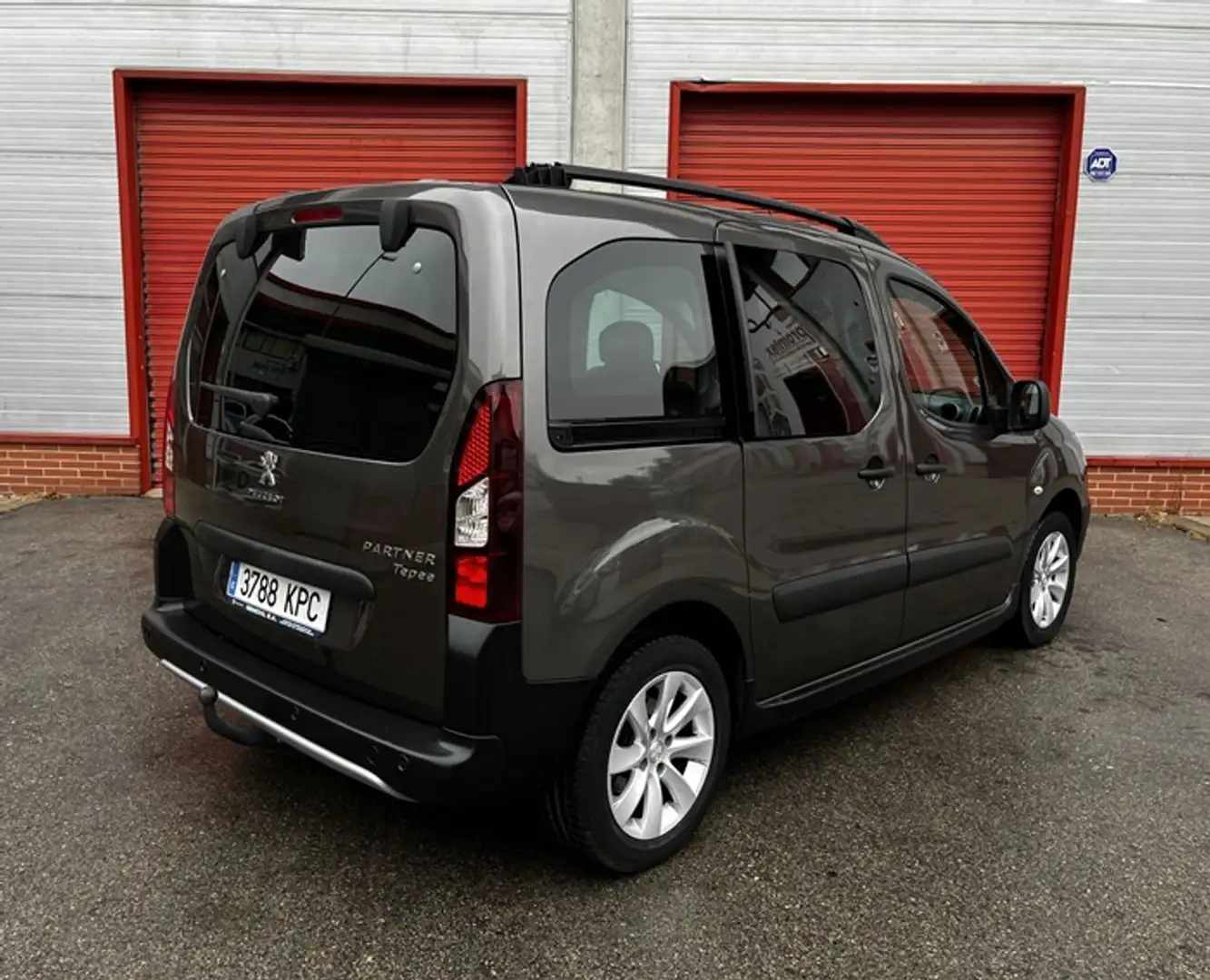 Peugeot Partner Tepee 1.6BlueHDI Adventure Ed. 120 - 2