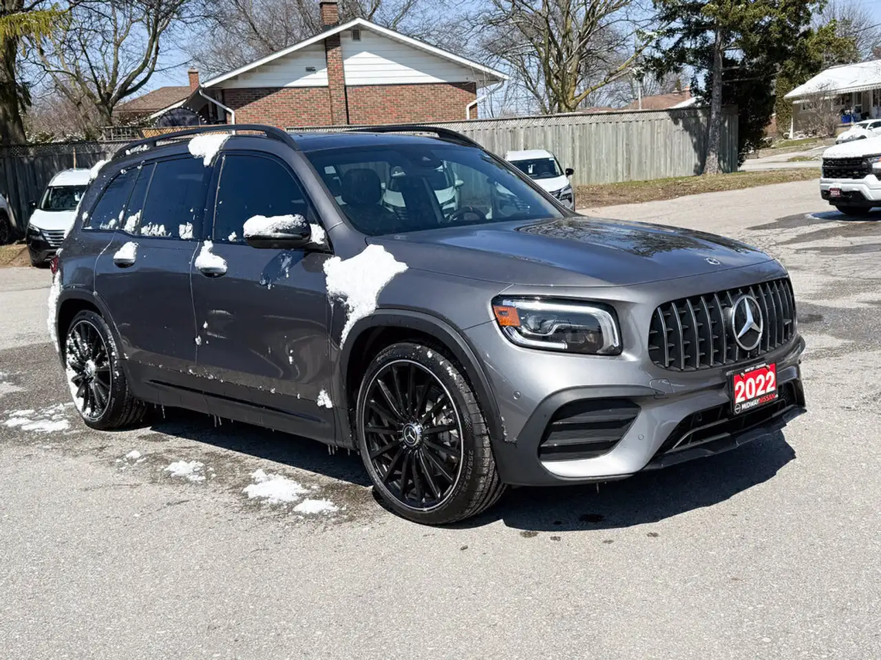 Mercedes-Benz GLB снимка Mercedes-Benz GLB