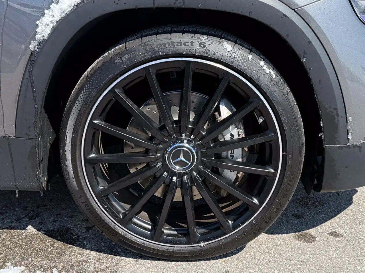 Mercedes-Benz GLB снимка Mercedes-Benz GLB