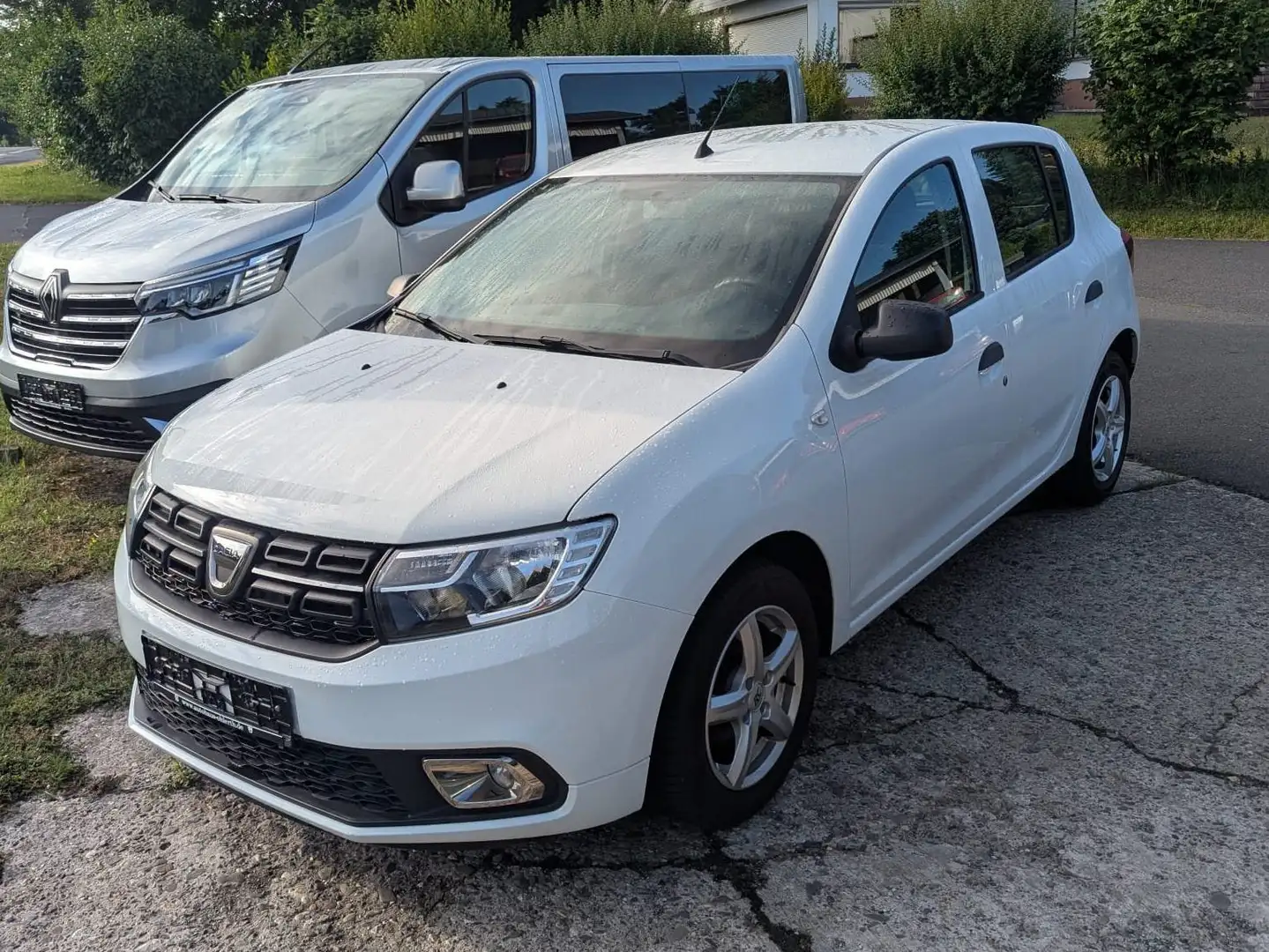 Dacia Sandero Deal TCe 100 Autogas KLIMAANLAGE, WINTERRÄDER Blanc - 1
