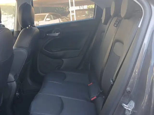 Fiat 500X view 3