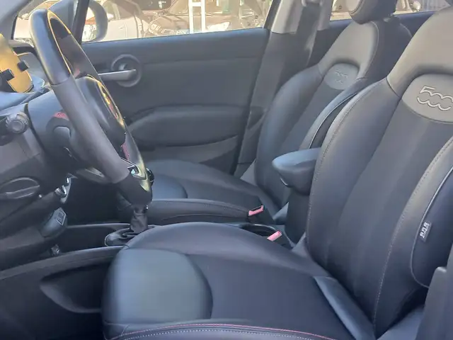 Fiat 500X view 4
