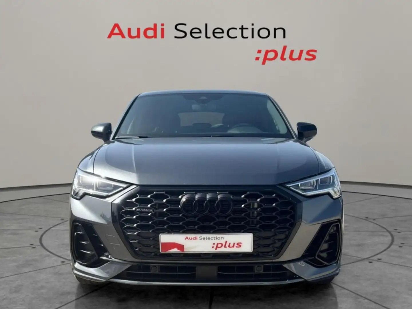 Audi Q3 40 TDI Black line quattro S tronic 147kW Gris - 2