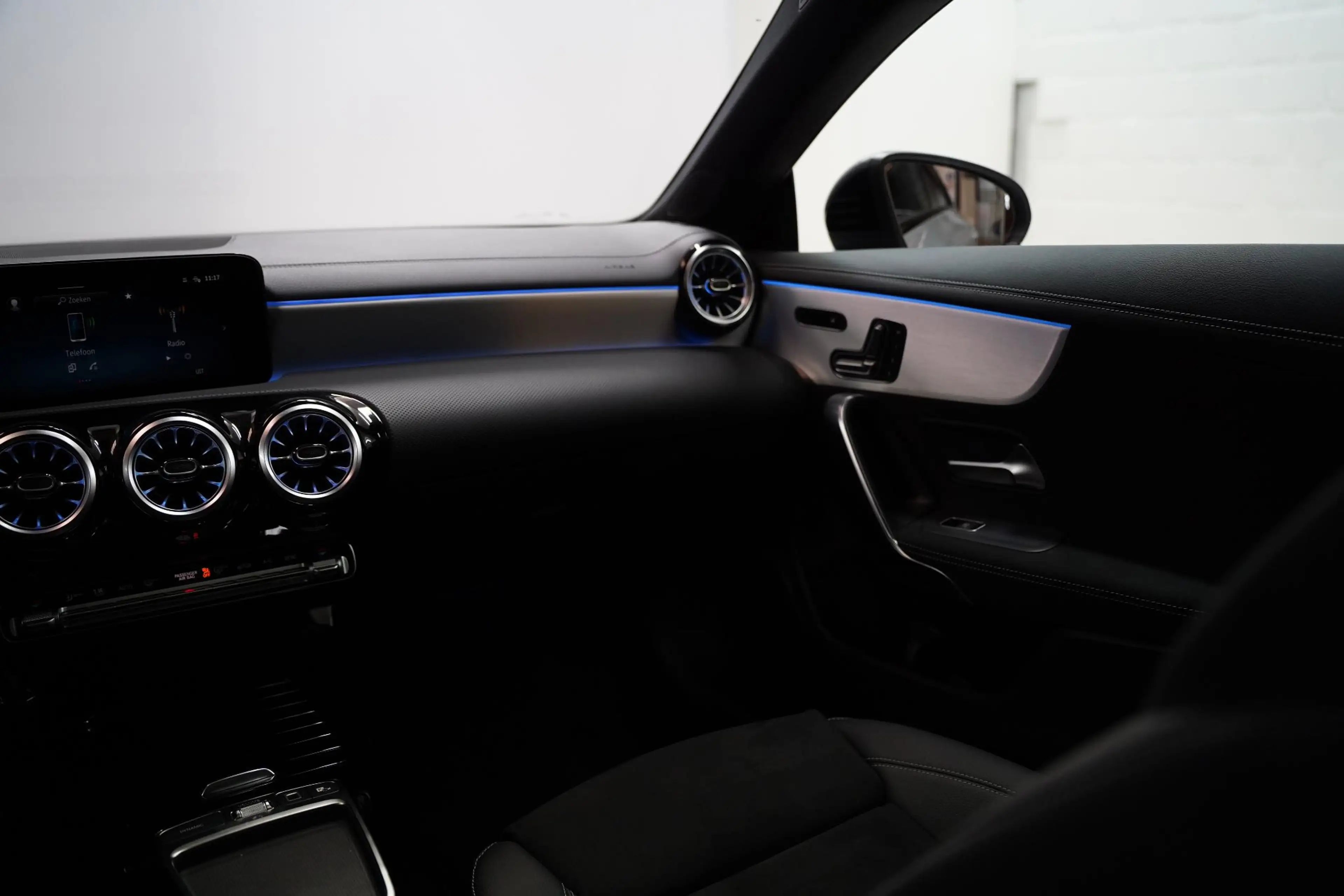 Mercedes-Benz CLA 180 CLA Star Edition | HUD | 360° Camera | ... — photo 12