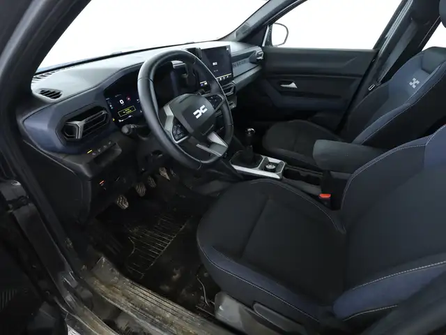 Dacia Duster view 11