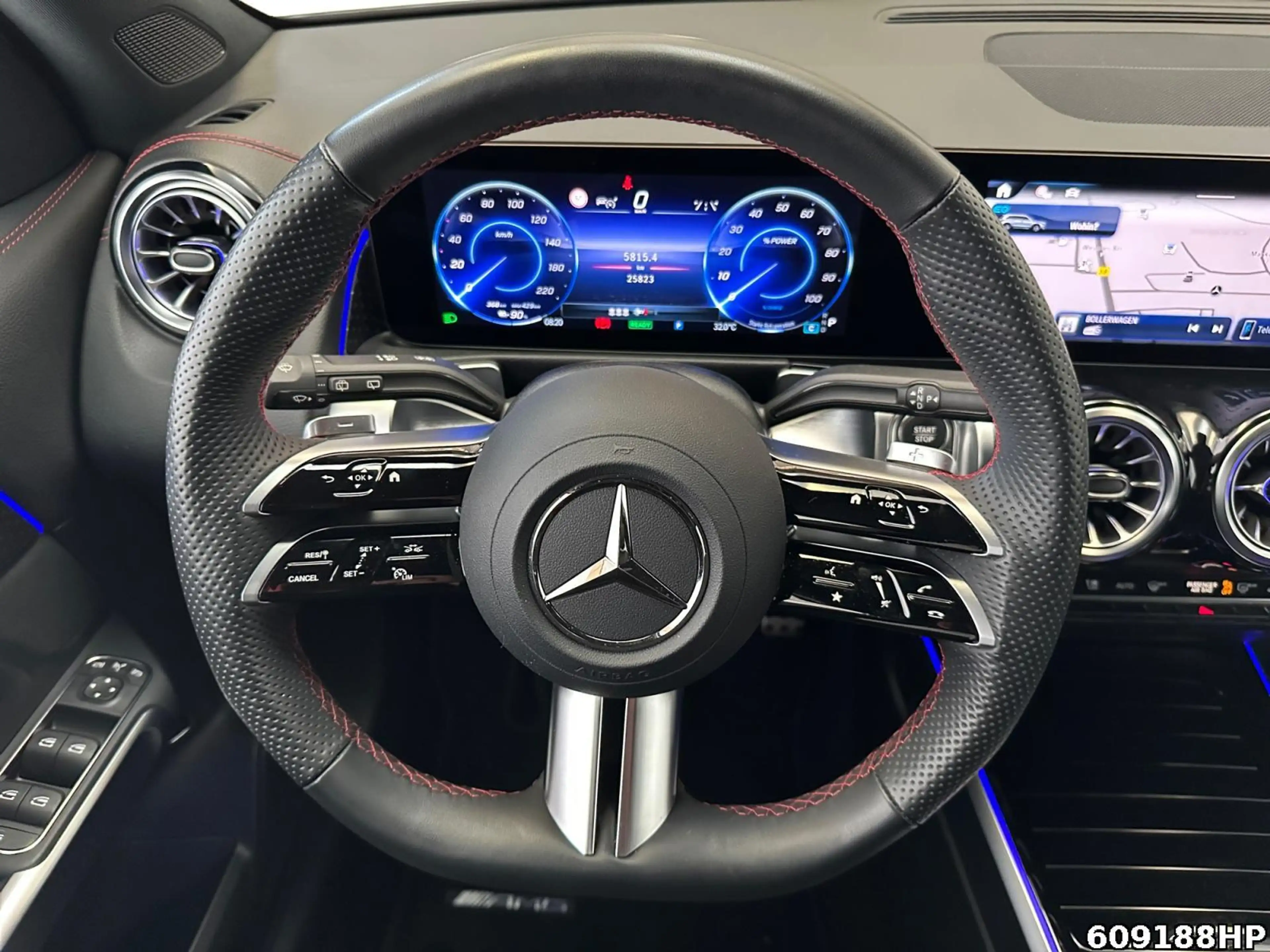 Mercedes-Benz EQB 300 4M AMG AHK DISTRONIC 360° Ambiente LED. — photo 9