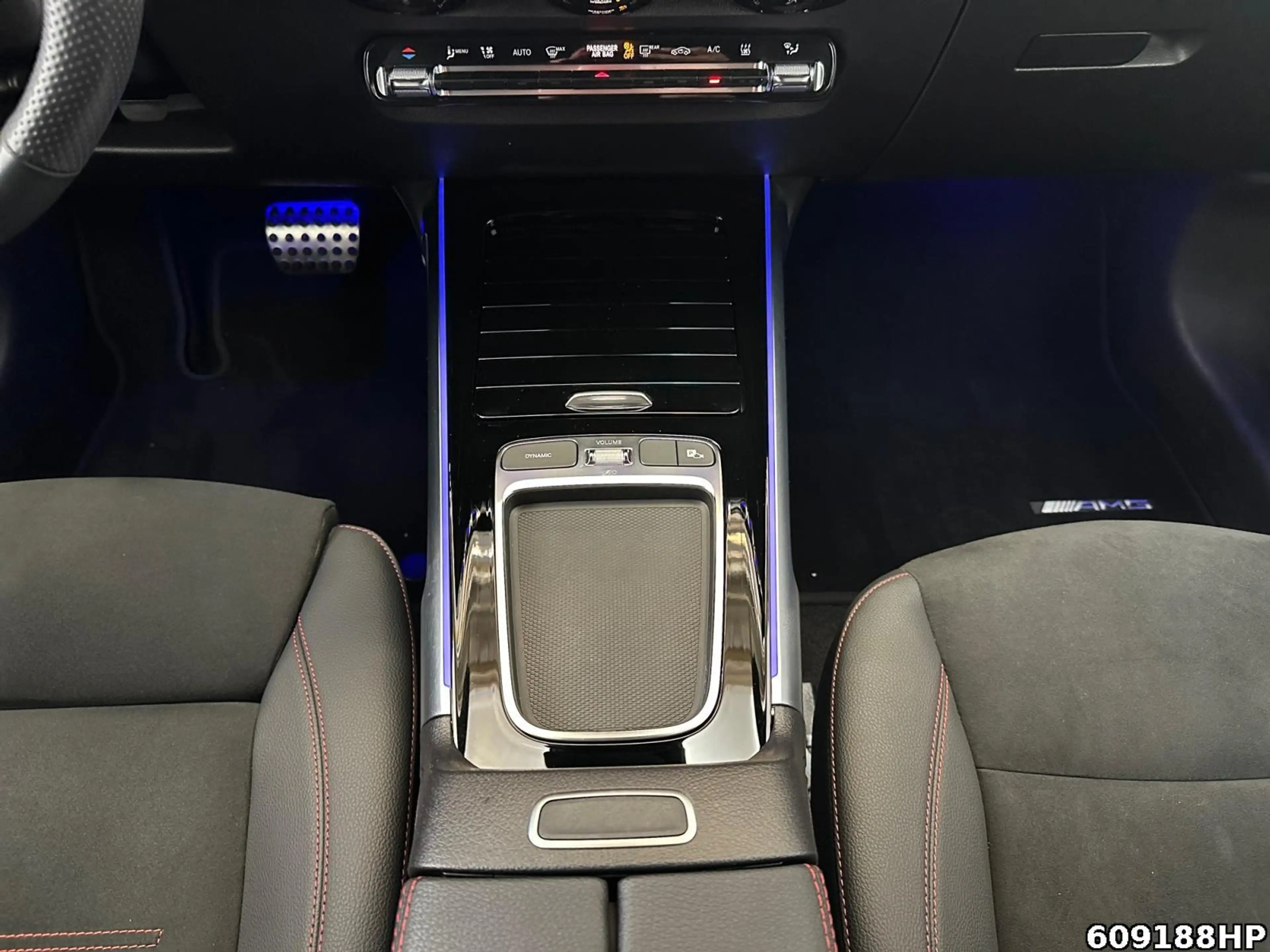 Mercedes-Benz EQB 300 4M AMG AHK DISTRONIC 360° Ambiente LED. — photo 11