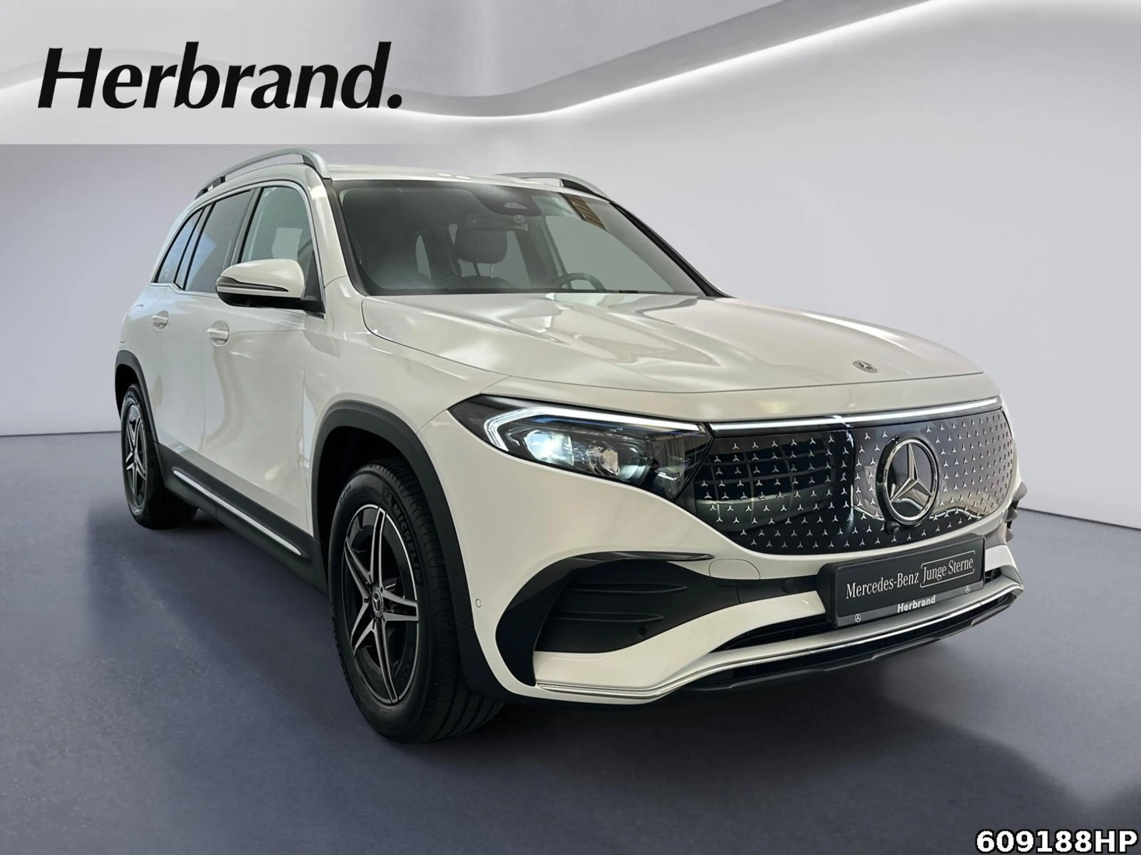 Mercedes-Benz EQB 300 4M AMG AHK DISTRONIC 360° Ambiente LED. — photo 2