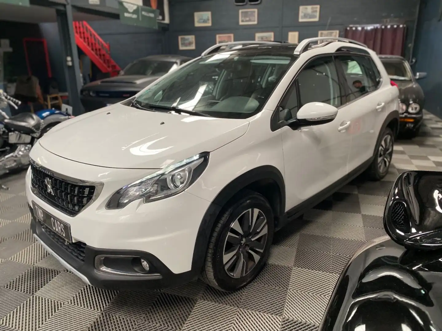 Peugeot 2008 1.2 - 12V TURBO 110ch Allure Blanc - 2