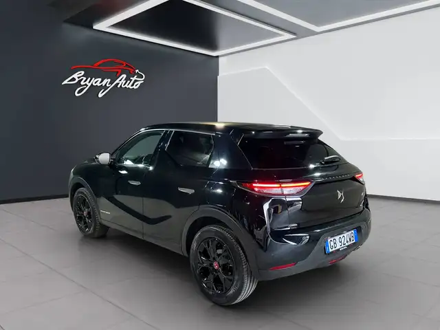 DS Automobiles DS 3 Crossback view 4